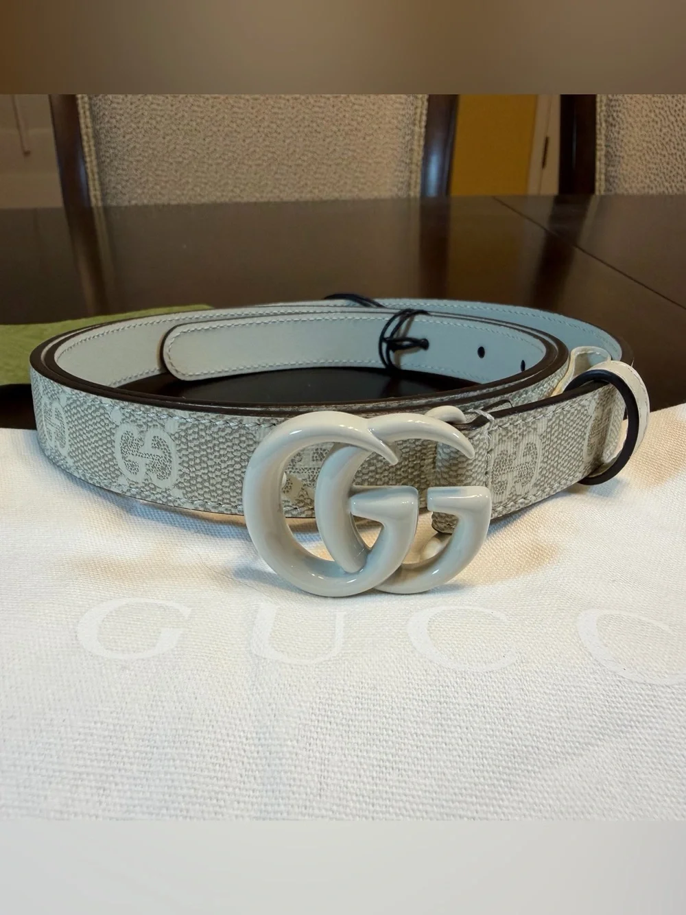 New Gucci GG Logo Buckle Ivory Gray Leather Belt Size 42 / 105 cm Waist 38 - 42 - Picture 1 of 13